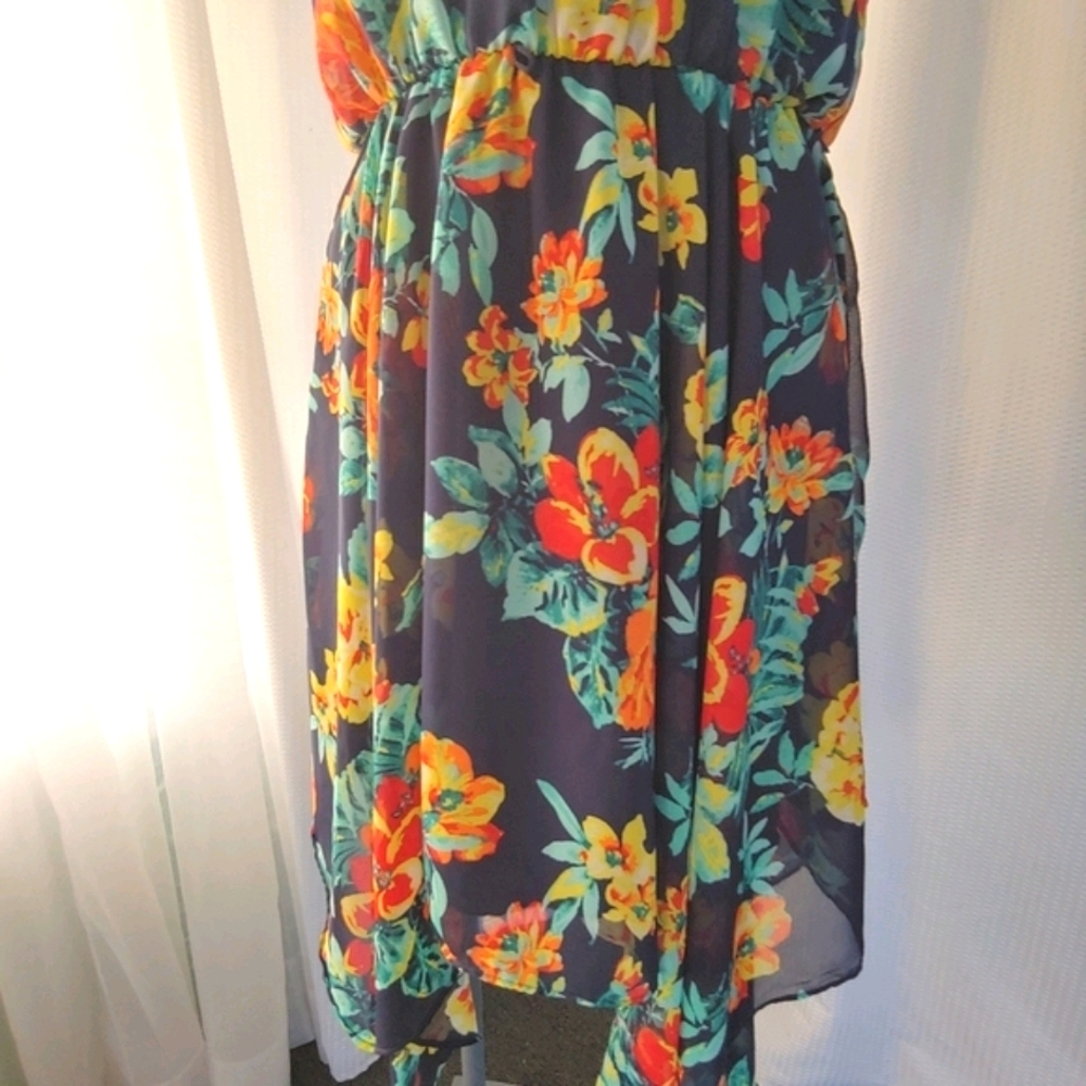 Floral summer dress. - Picture 15 of 16